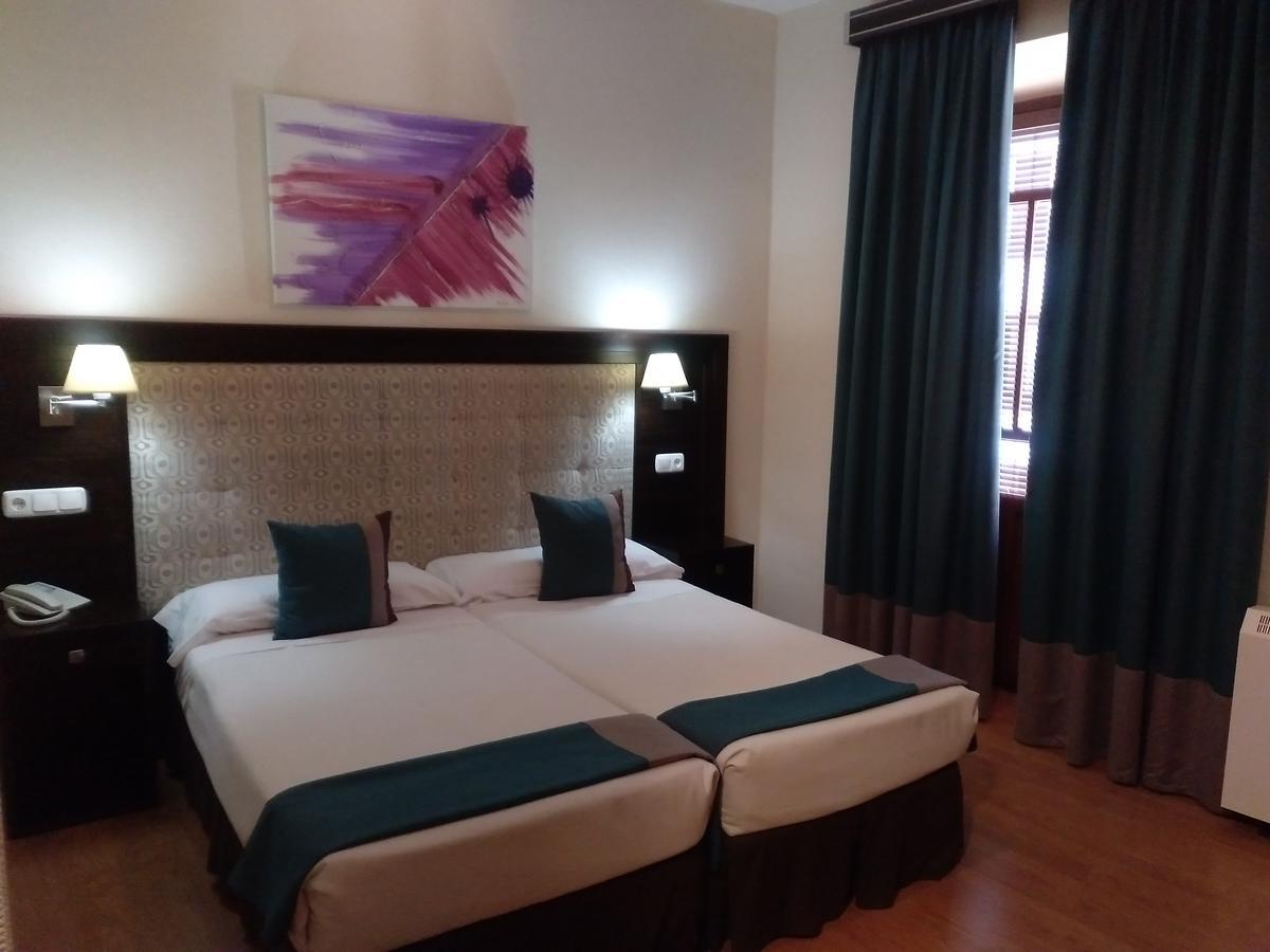 Hotel & Spa Plaza Arriate Kültér fotó